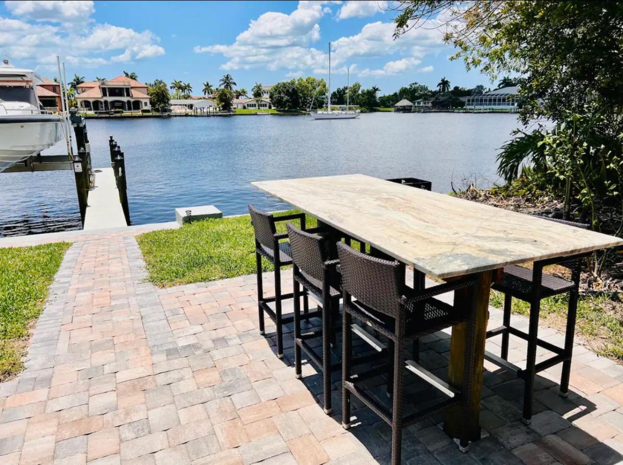 Cozy Home With One Bedroom Cape Coral Exterior photo